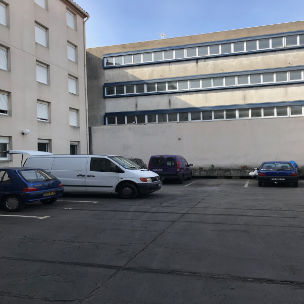 Offres de location Parking Nîmes 30000